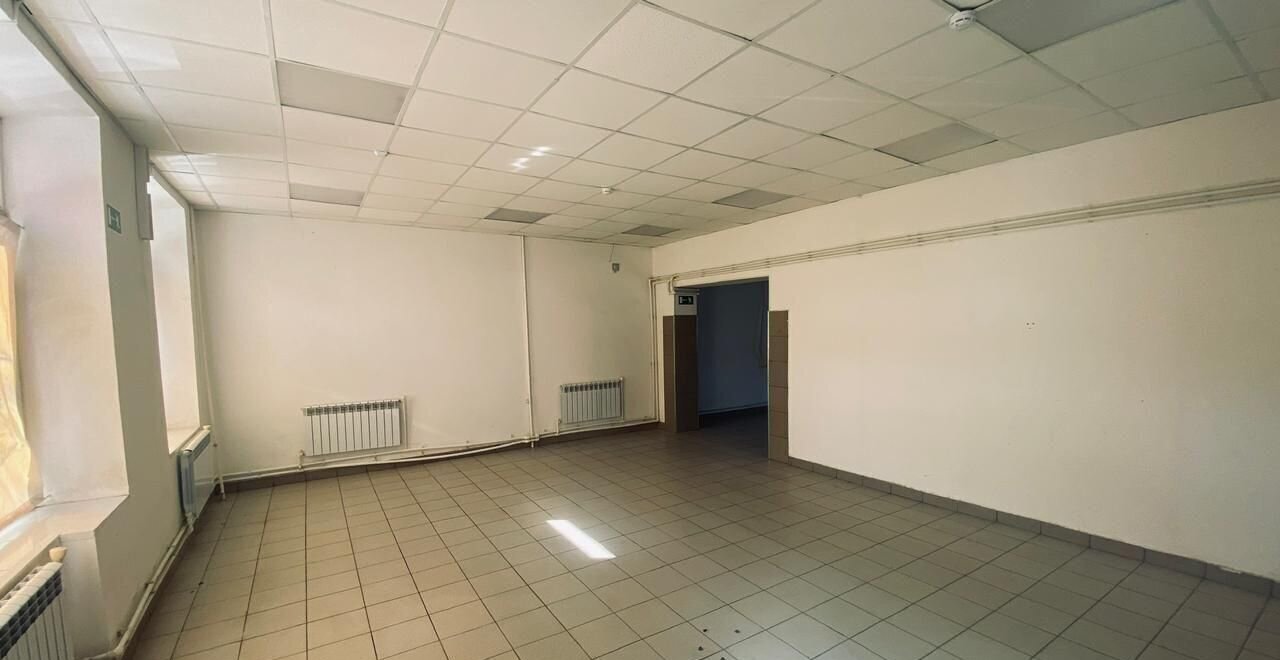 торговое помещение г Саратов р-н Фрунзенский ул Советская 98 фото 3