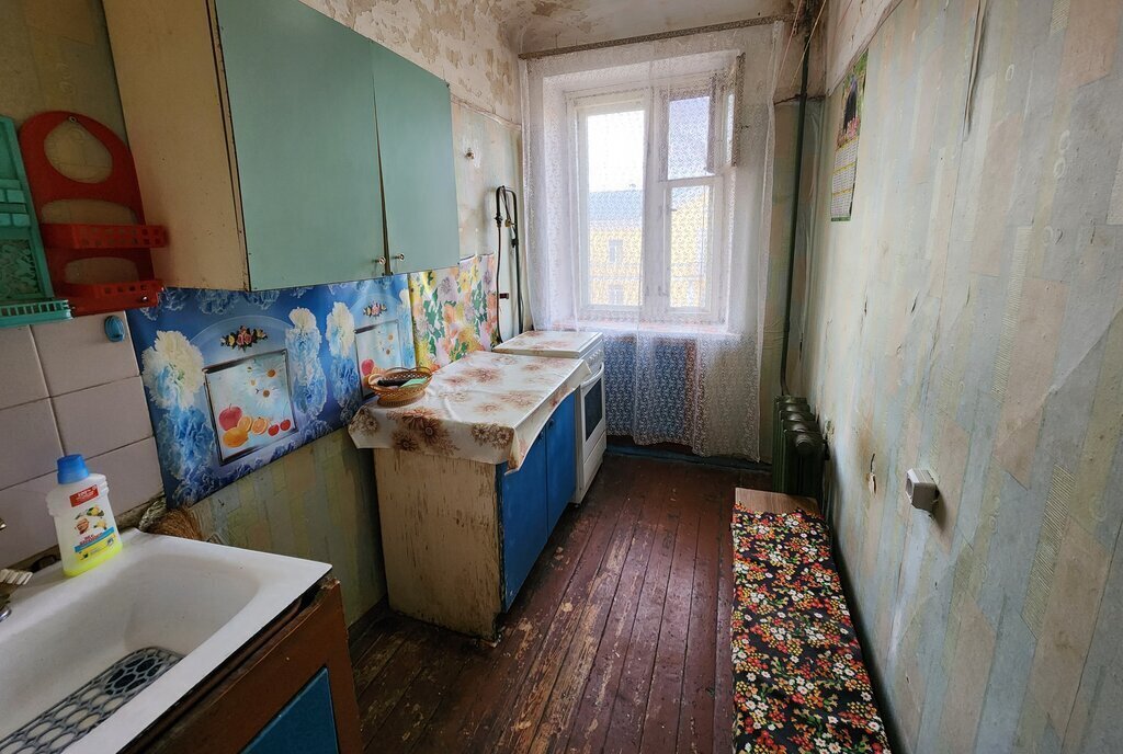квартира г Великие Луки ул Комсомольца Зверева 28 фото 4