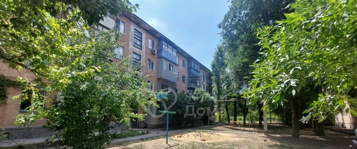 квартира г Волжский ул им Космонавтов 17 фото 1