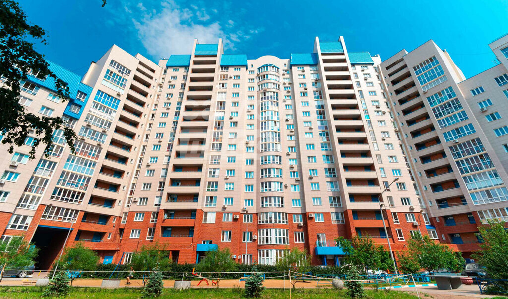 квартира г Омск пр-кт Комарова 21к/1 фото 1