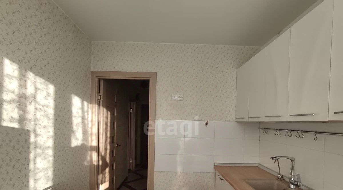 квартира г Сургут ул Мелик-Карамова 92 22-й фото 4