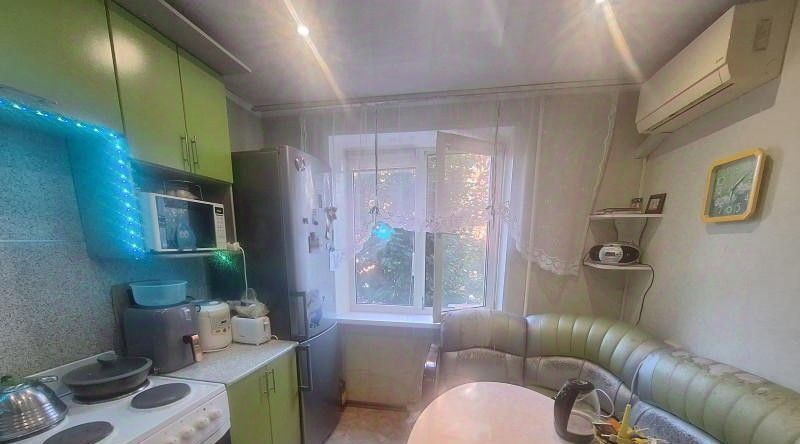 квартира г Тольятти р-н Комсомольский ул Лизы Чайкиной 55 фото 4
