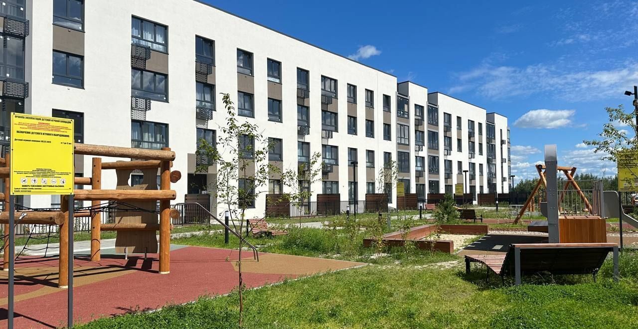 квартира г Тюмень р-н Ленинский ул Сергея Свиридова 11 фото 8