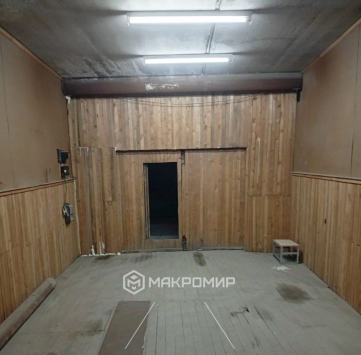 гараж г Сургут ул Сергея Безверхова 2с/2 фото 1