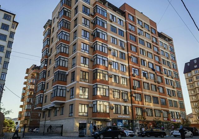 квартира р-н Кировский ул Нигматулы Магомедова 98 фото