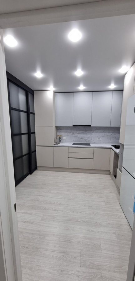 квартира г Саратов р-н Волжский ул Усть-Курдюмская 29 фото 4