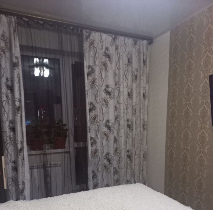 квартира г Омск р-н Кировский ул Степанца 8б фото 13