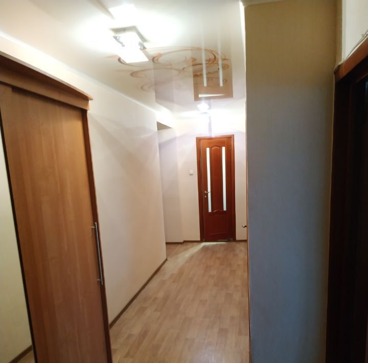 квартира г Саратов р-н Октябрьский ул им Миротворцева С.Р. 4/8 фото 5