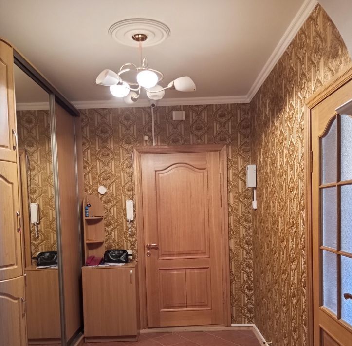 квартира г Чебоксары р-н Калининский ул Ивана Франко 10 фото 1
