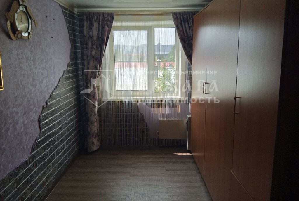 квартира г Междуреченск ул Октябрьская 27 фото 8
