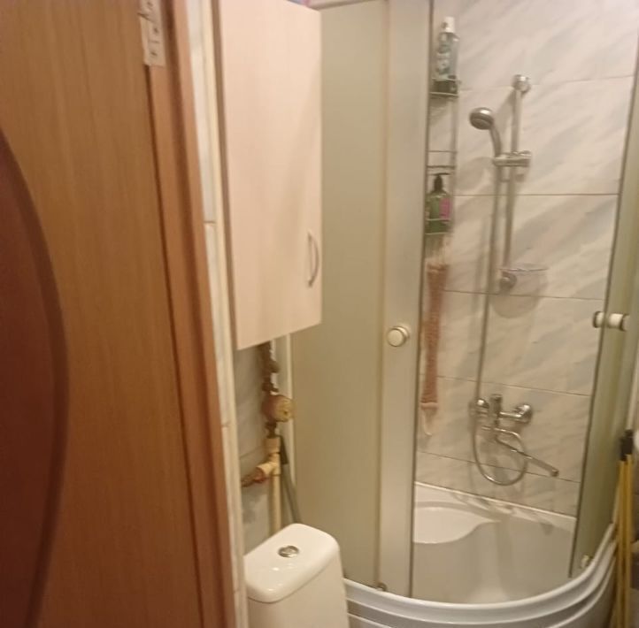 квартира г Волгоград р-н Тракторозаводский ул им. Салтыкова-Щедрина 33 фото 5