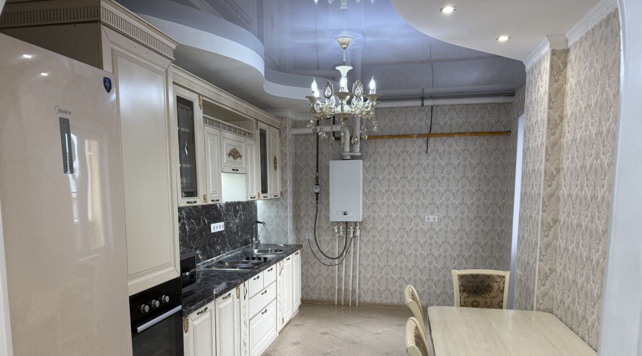 квартира г Астрахань р-н Кировский ул Набережная Приволжского затона 4 фото 6