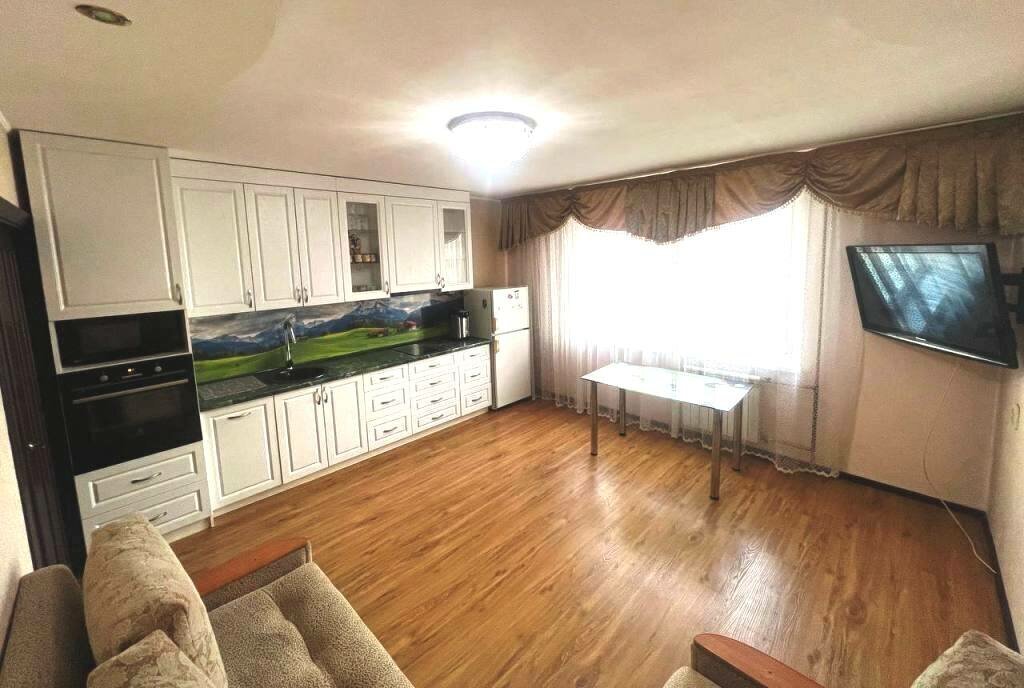 квартира г Новокузнецк р-н Новоильинский пр-кт Авиаторов 83 фото 2