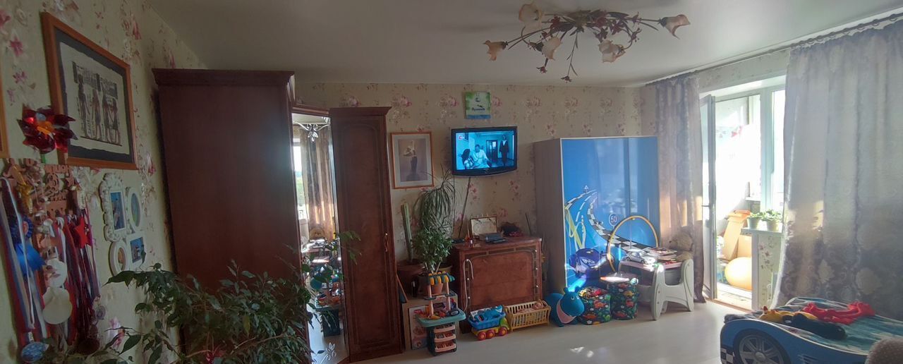 квартира г Тольятти р-н Автозаводский 14Б квартал ул 40 лет Победы 61в фото 1