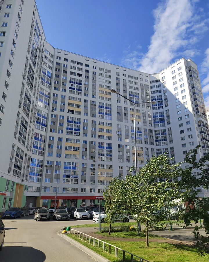 квартира г Екатеринбург р-н Орджоникидзевский Уралмаш ул Старых Большевиков 3г фото 1