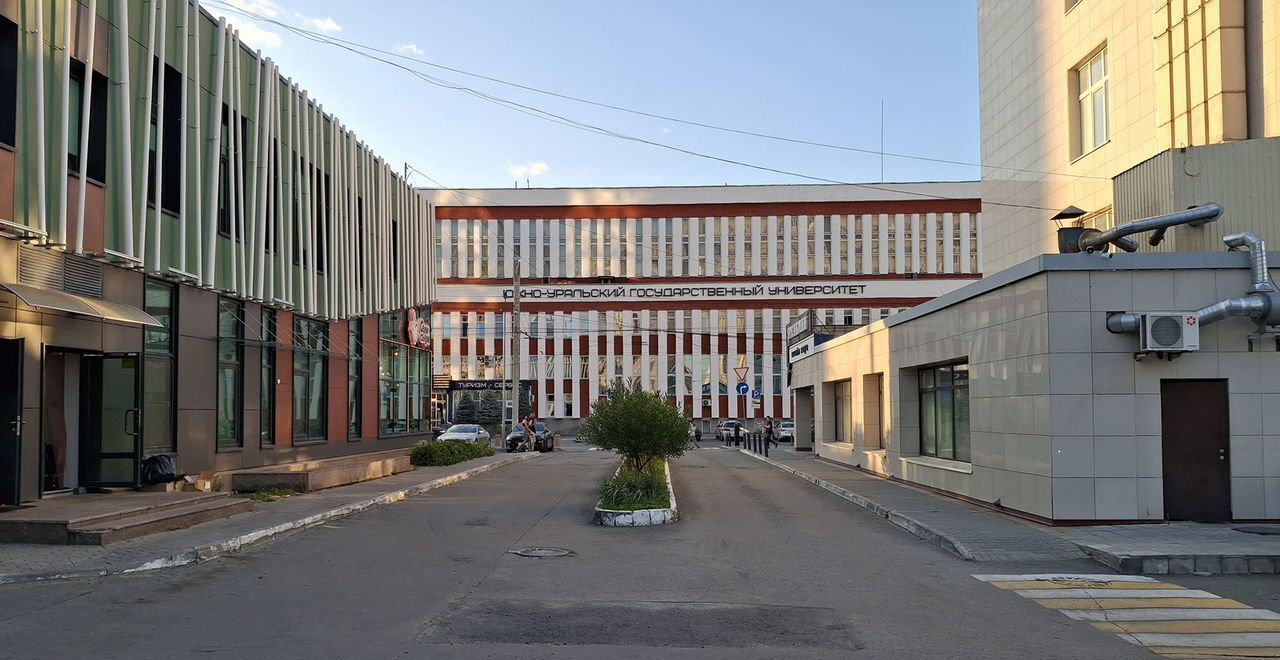 машиноместо г Челябинск р-н Центральный ул Сони Кривой 85 фото 10