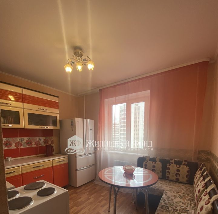 квартира г Курск р-н Центральный пр-кт Вячеслава Клыкова 35 фото 2