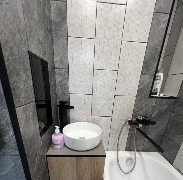квартира г Новокузнецк р-н Центральный ул Белана 1 фото 7