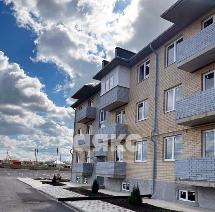 квартира р-н Кореновский г Кореновск ул Таманская 3к/2 фото 1