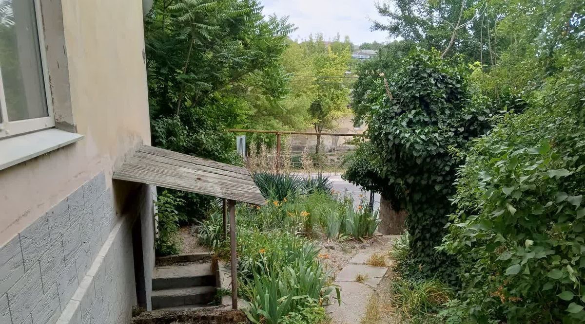 квартира р-н Бахчисарайский г Бахчисарай ул Ленина 30а фото 7