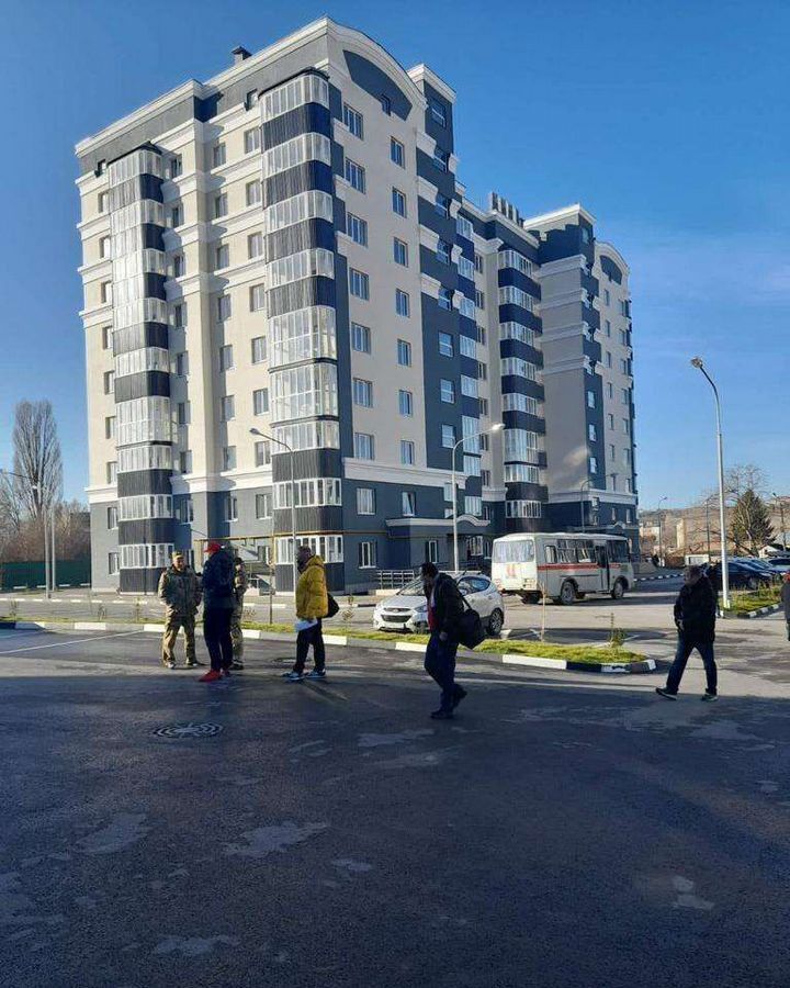 квартира г Симферополь ул Индустриальная 28к/1 фото 5