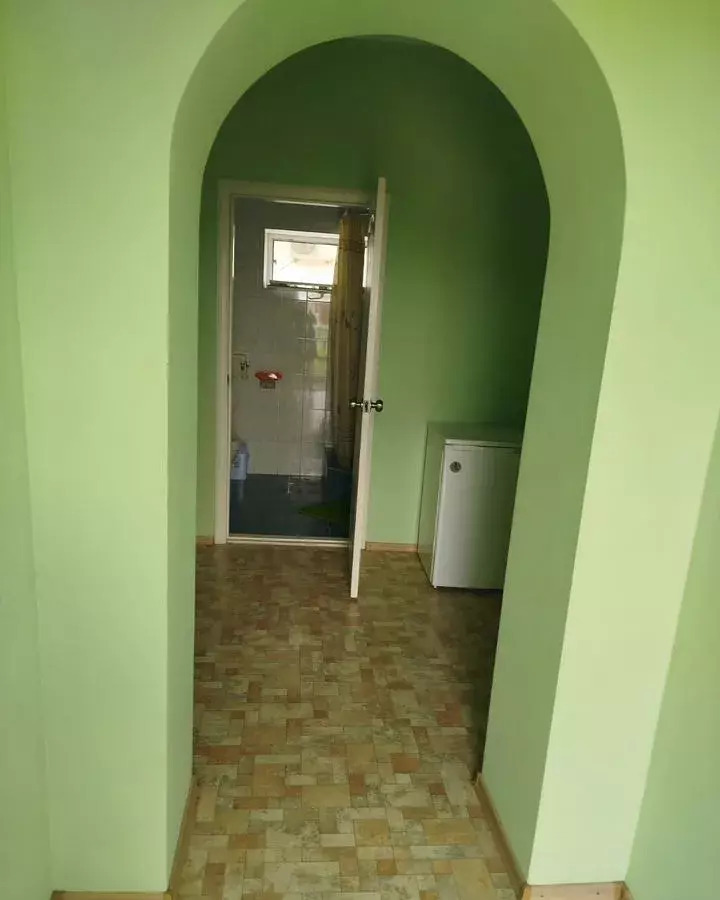 комната г Феодосия пгт Приморский ул Бусина 9 фото 1