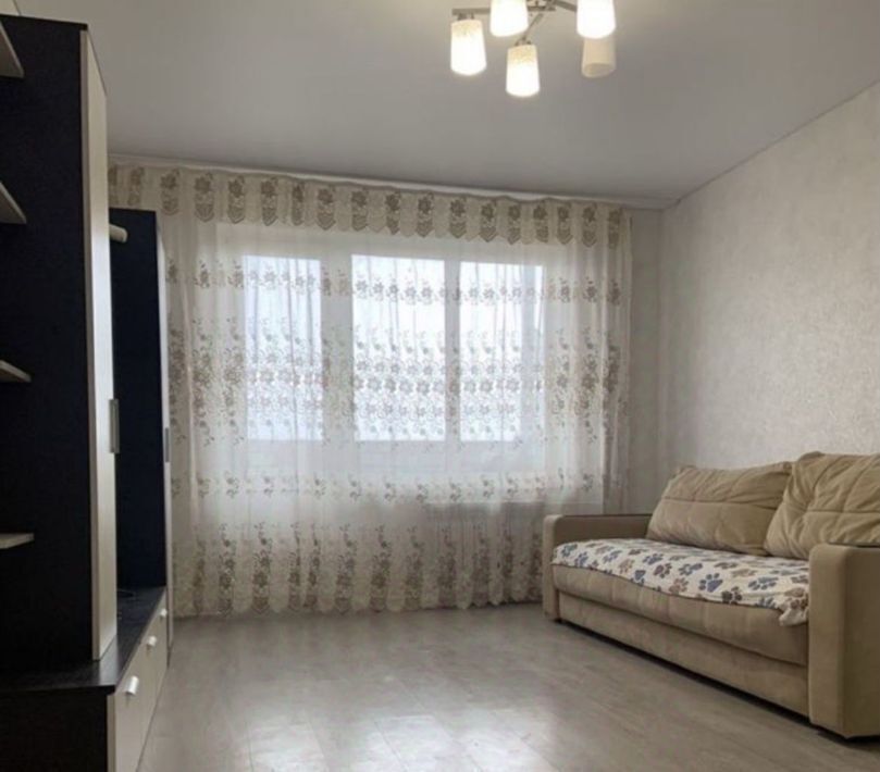 квартира г Саратов р-н Ленинский ул им Виктора Аржаного 8 фото 2