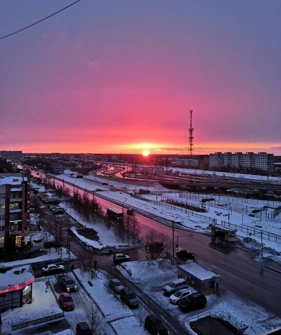 квартира г Новый Уренгой ул 26-го съезда КПСС 6а фото 16