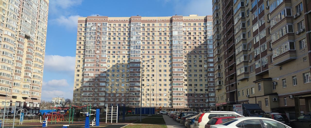 квартира г Ростов-на-Дону р-н Железнодорожный ул Магнитогорская 2 фото 1