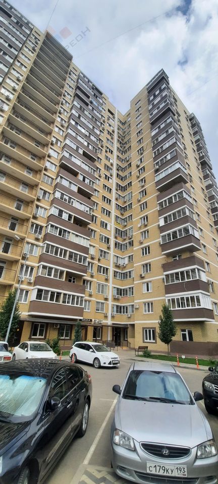 квартира г Краснодар ул Уральская 162/4 фото 1