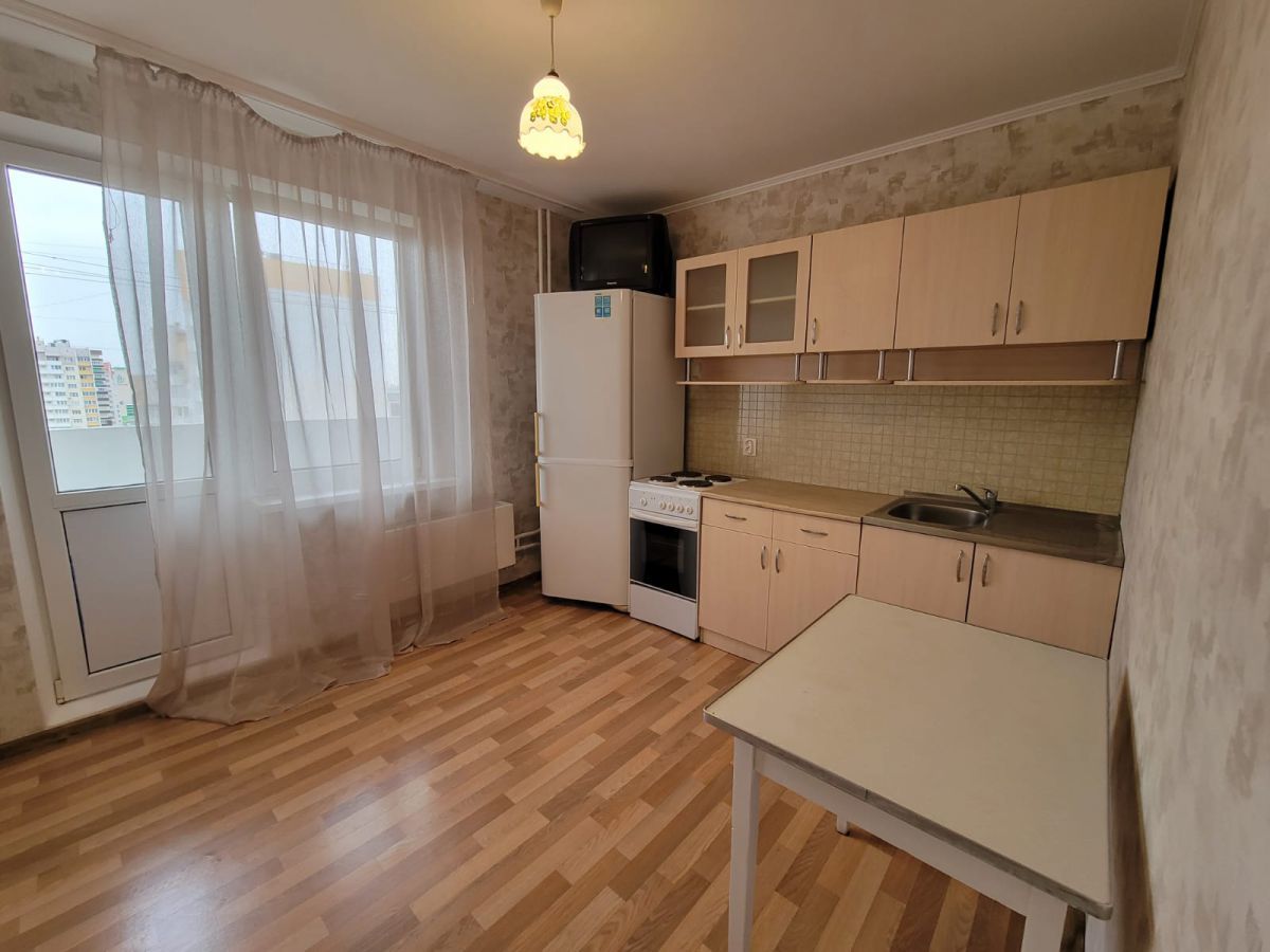 квартира г Краснодар ул им. Героя Аверкиева А.А. 8 б/н фото 1