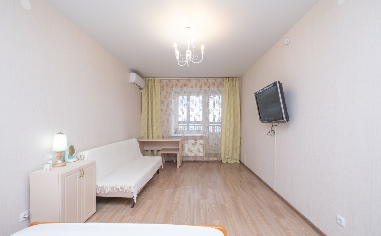 квартира г Казань ул Родины 33бк/1 фото 1