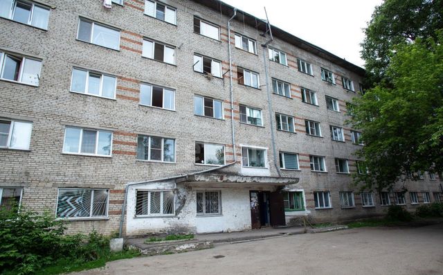 квартира г Барнаул р-н Железнодорожный ул Георгия Исакова 116а фото