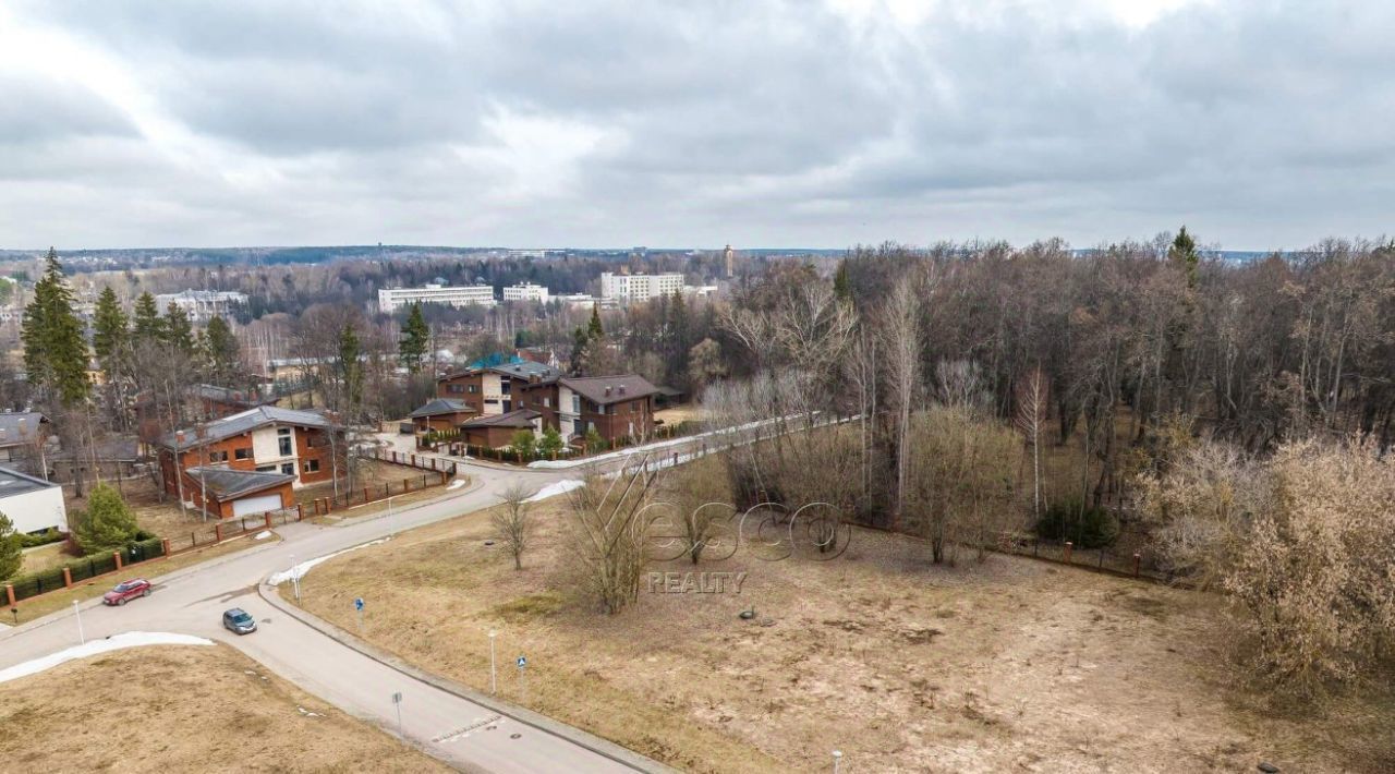 Продам земельный участок ижс в поселке Пионерском городской округ Истра  Покровское-Рубцово кп 22.0 сот 27000000 руб база Олан ру объявление 85504509