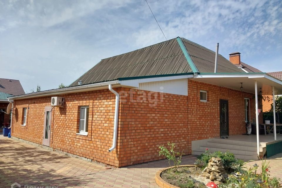 дом р-н Ейский г Ейск ул Красная 83/4 фото 1