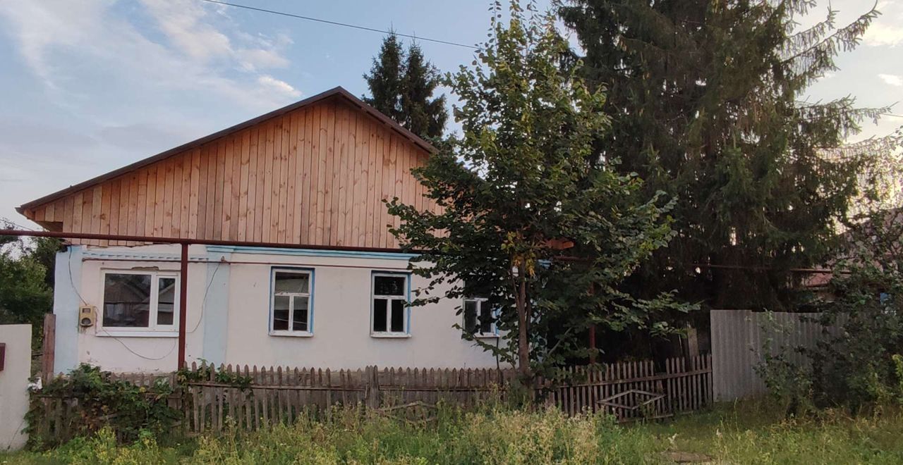 дом р-н Бутурлиновский г Бутурлиновка ул Кутузова Бутурлиновское городское поселение фото 1