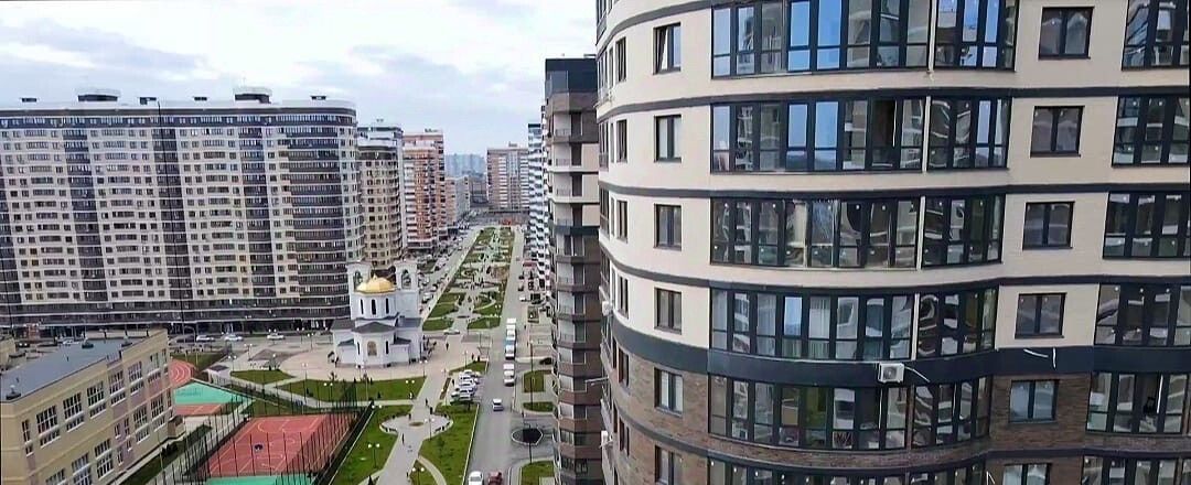 квартира г Краснодар р-н Прикубанский ул им. Адмирала Крузенштерна 5/1 фото 2