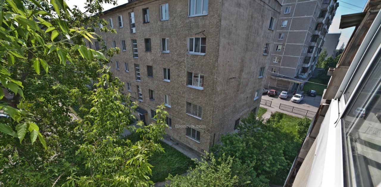 квартира г Екатеринбург р-н Верх-Исетский ул. Академика Бардина, 8 фото 3