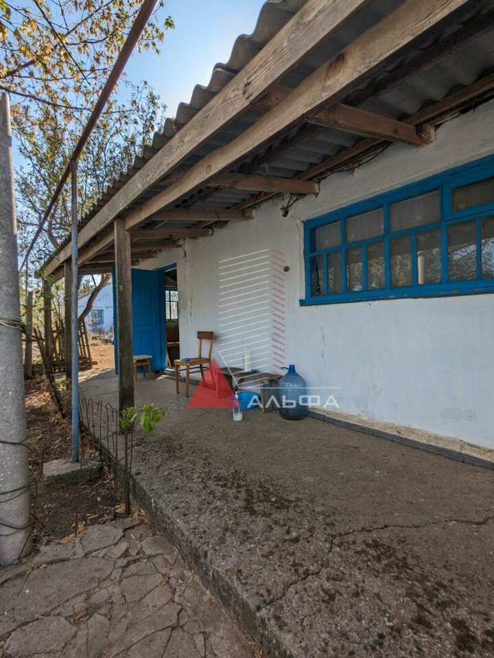 дом р-н Черноморский с Далекое ул Заводская 37 фото 1