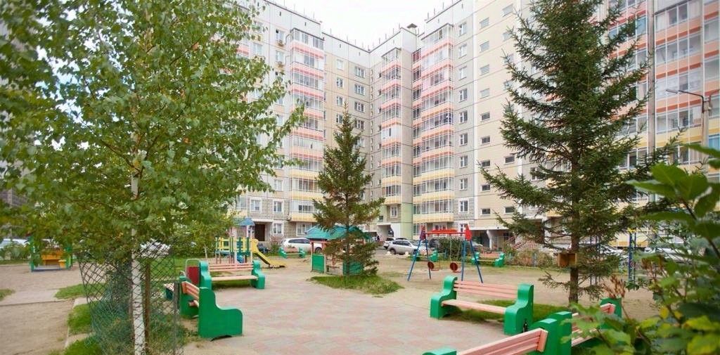 квартира г Красноярск р-н Советский ул Молокова 1д фото 1