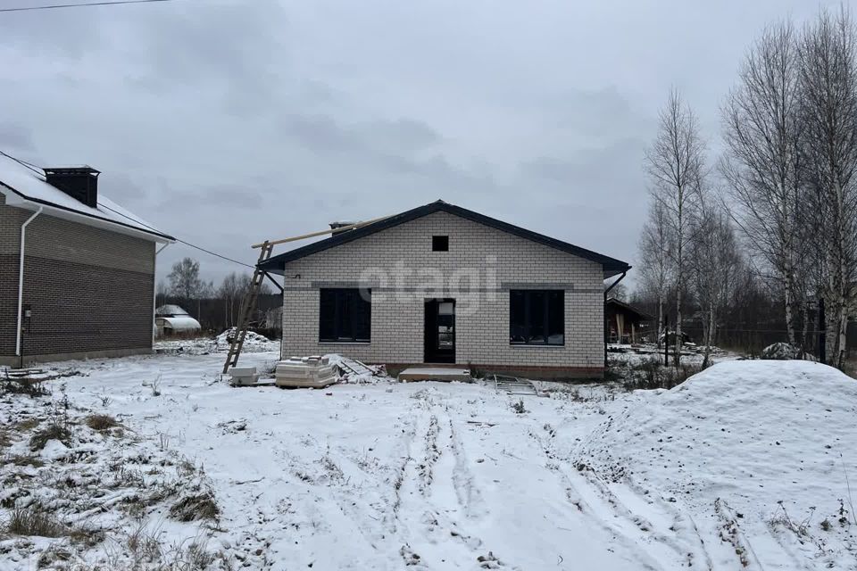 дом р-н Костромской деревня Клюшниково фото 1