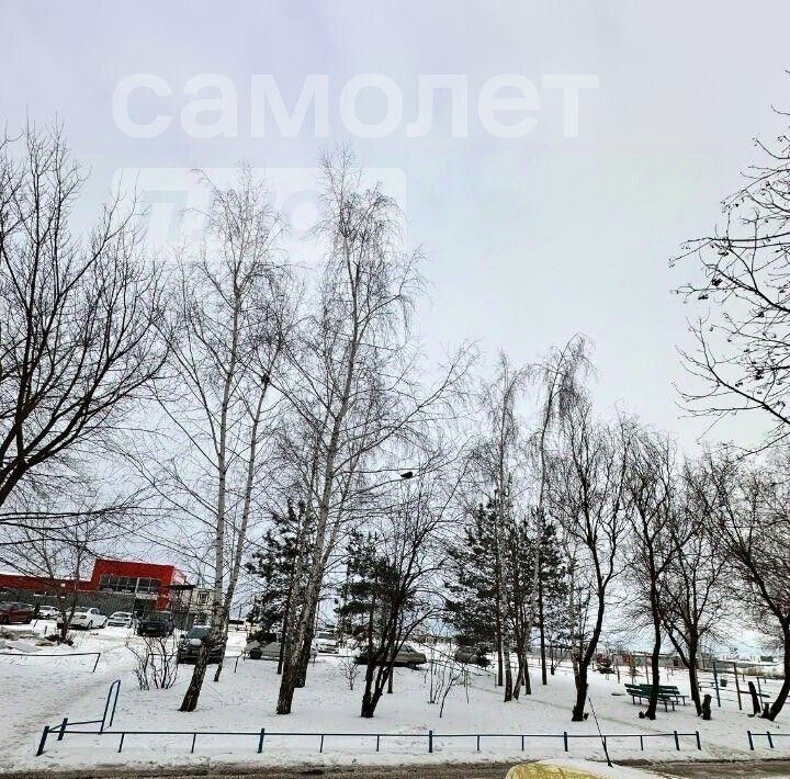 квартира г Саратов р-н Волжский ул им братьев Никитиных 8к/4 фото 19